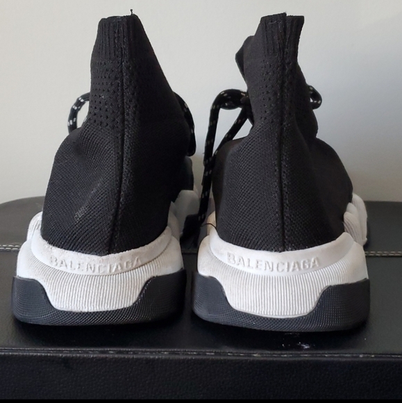 Sneakers - Picture 3 of 5